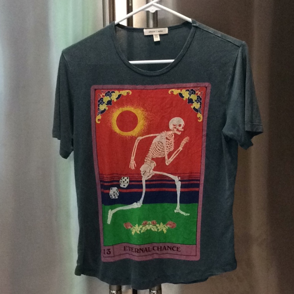 Silence &  noise t shirt size small